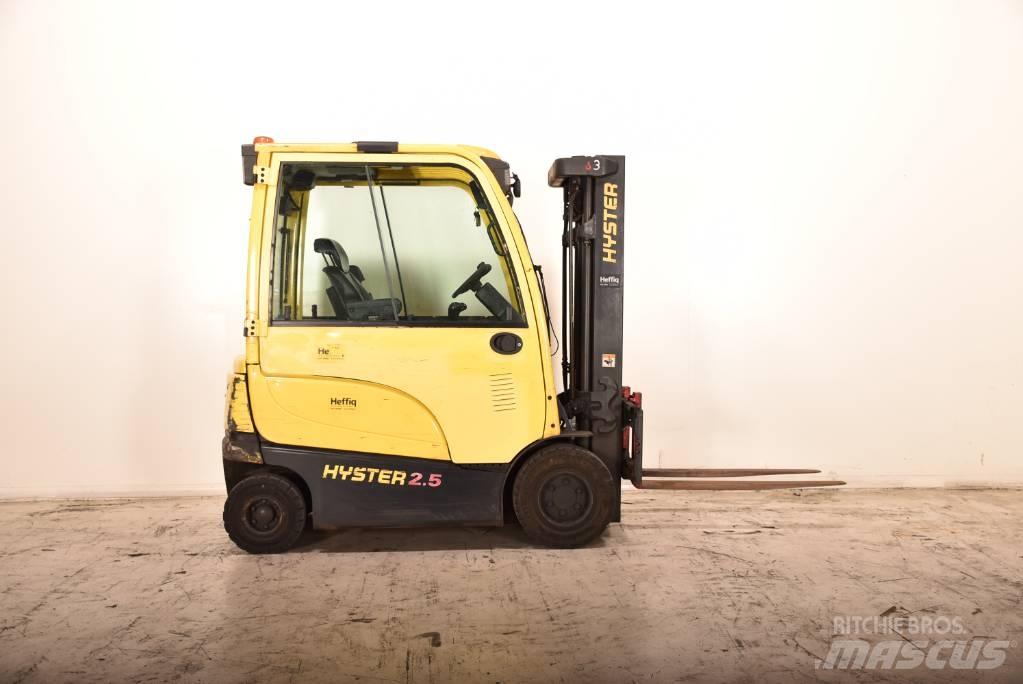 Hyster J 2.5 XN Elektromos targoncák