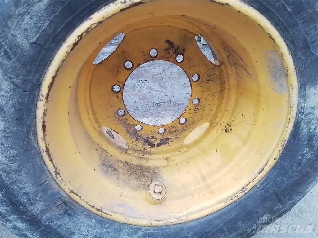 Ösa 250 20x26,5 Gumiabroncsok, kerekek és felnik