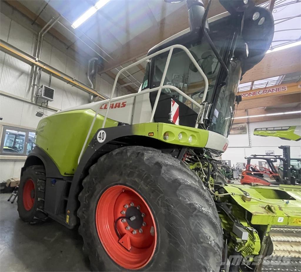 CLAAS Jaguar 950 Önjáró szecskázók