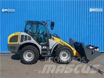 Kramer 8115 Gumikerekes homlokrakodók