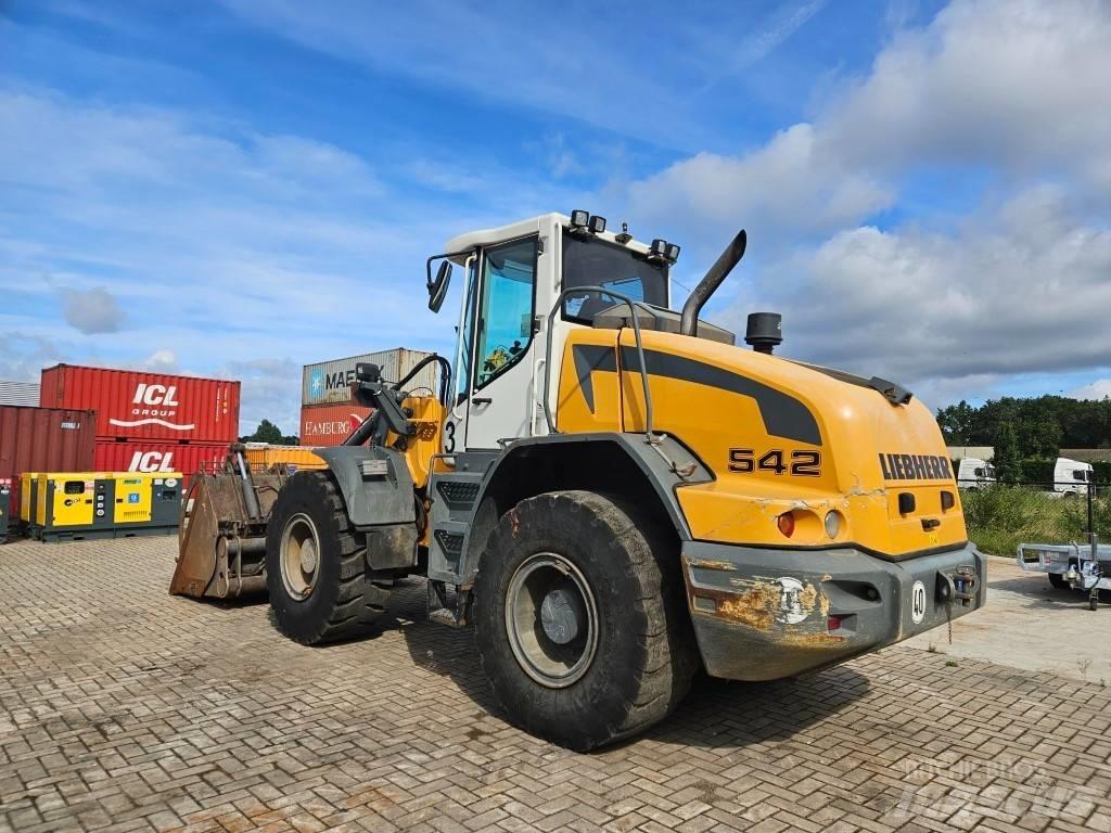 Liebherr L 542 Gumikerekes homlokrakodók