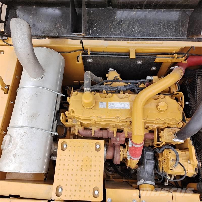 CAT 330 D Lánctalpas kotrók