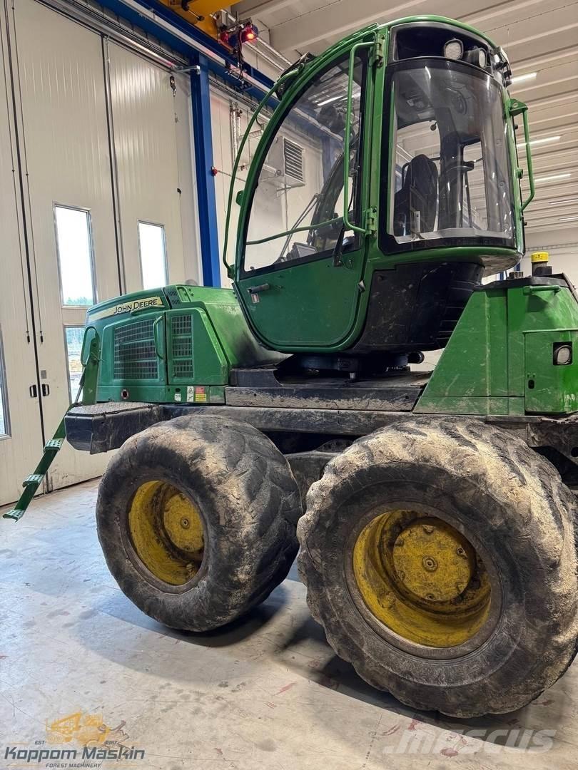 John Deere 1210E Kihordók