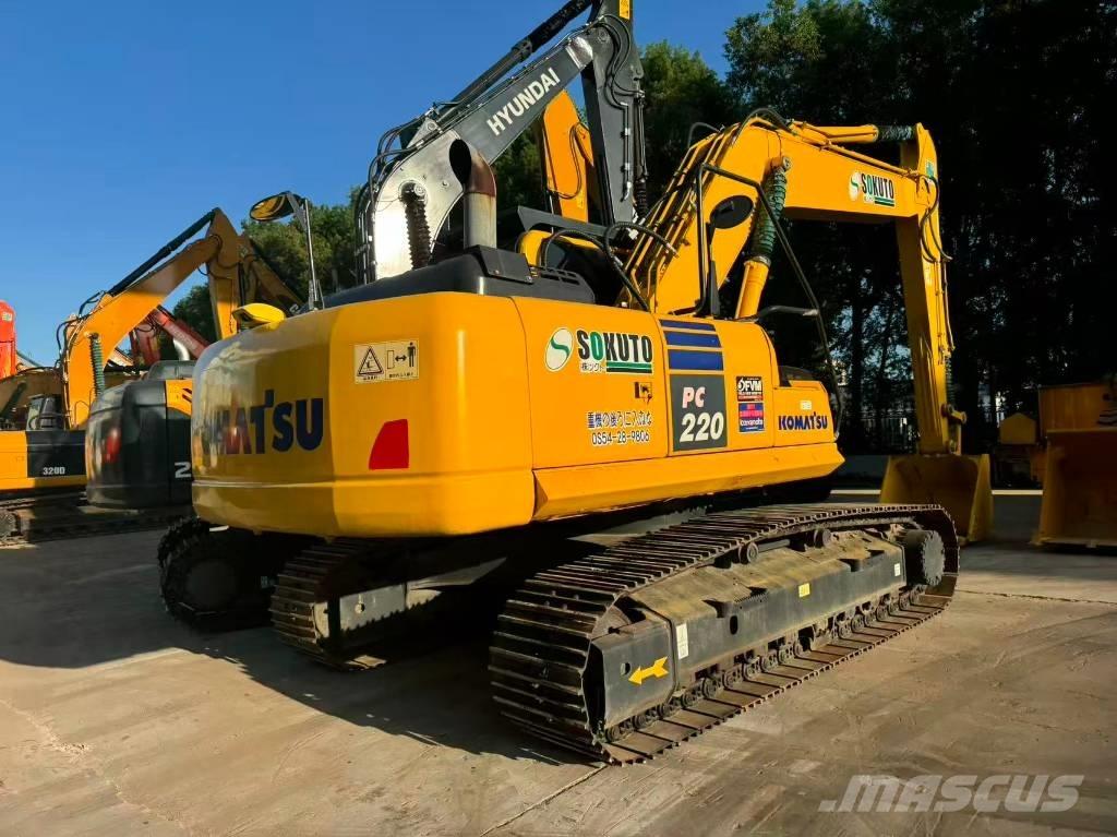 Komatsu PC 220-8 Közepes (midi) kotrók 7 t - 12 t