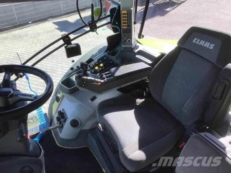 CLAAS AXION 850 Traktorok
