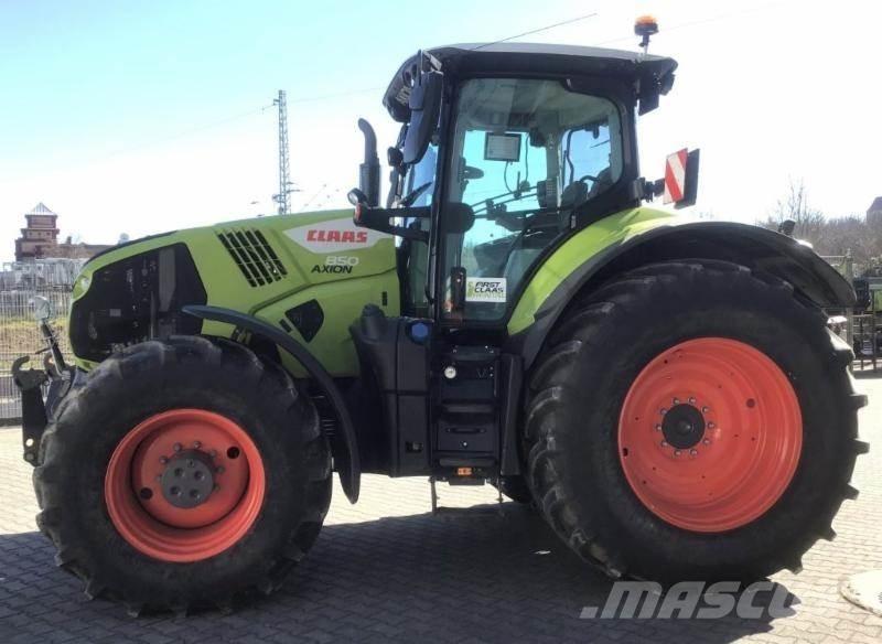 CLAAS AXION 850 Traktorok