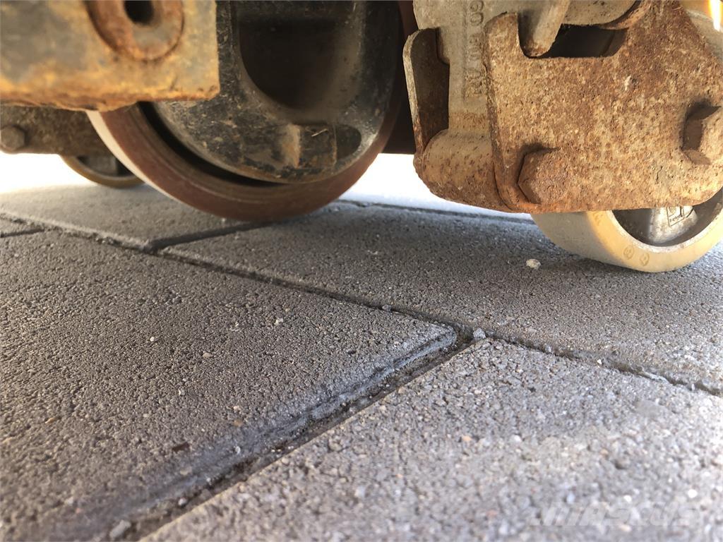 Linde T16 Gyalogkíséretű targonca