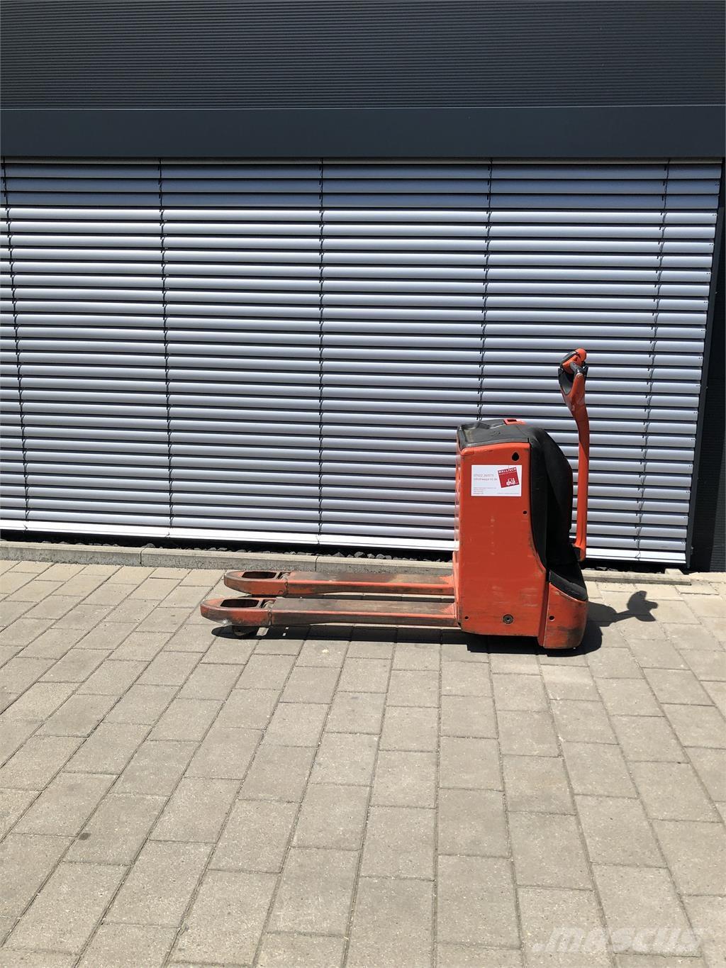 Linde T16 Gyalogkíséretű targonca