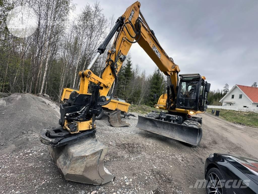 JCB JS 145 W Gumikerekes kotrók