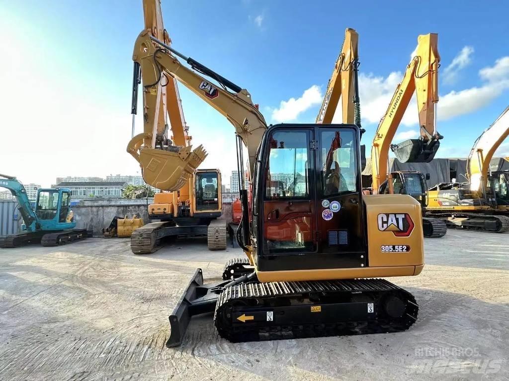 CAT 305.5E2 Lánctalpas kotrók