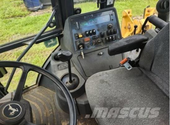 DEERE 310L EP Kotrórakodók