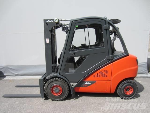 Linde H 30 D-03 Dízel targoncák