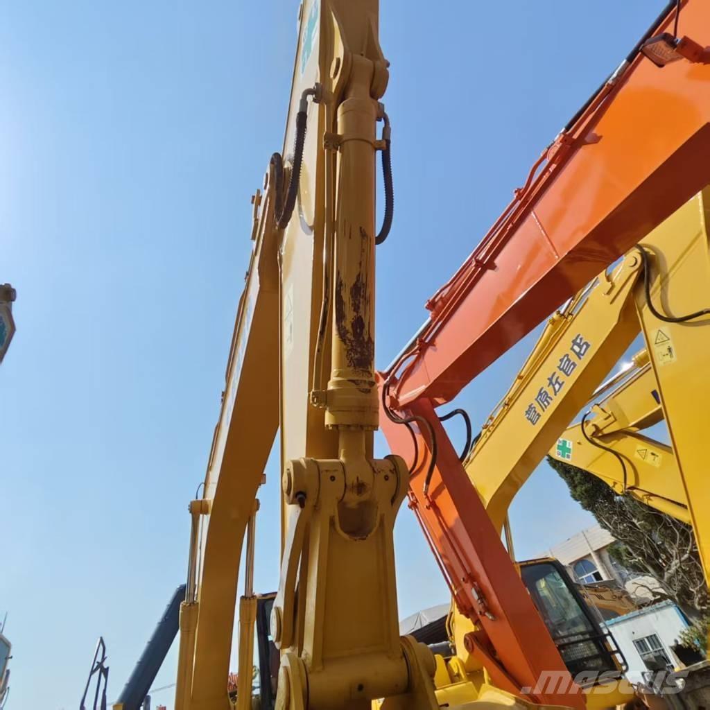 Komatsu PC 220 Lánctalpas kotrók