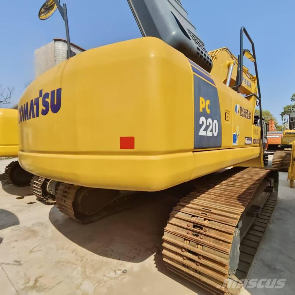 Komatsu PC 220 Lánctalpas kotrók