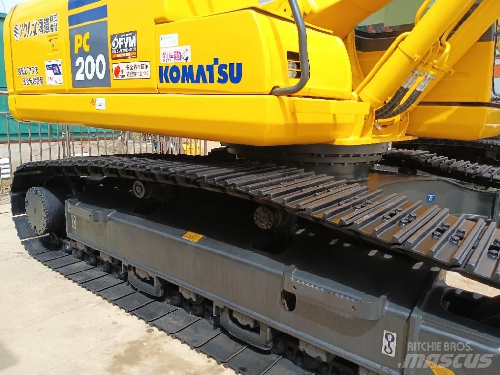 Komatsu PC 200 Lánctalpas kotrók