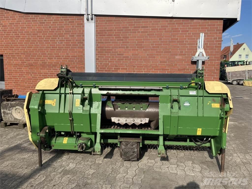 Krone BIG X 700 Önjáró szecskázók