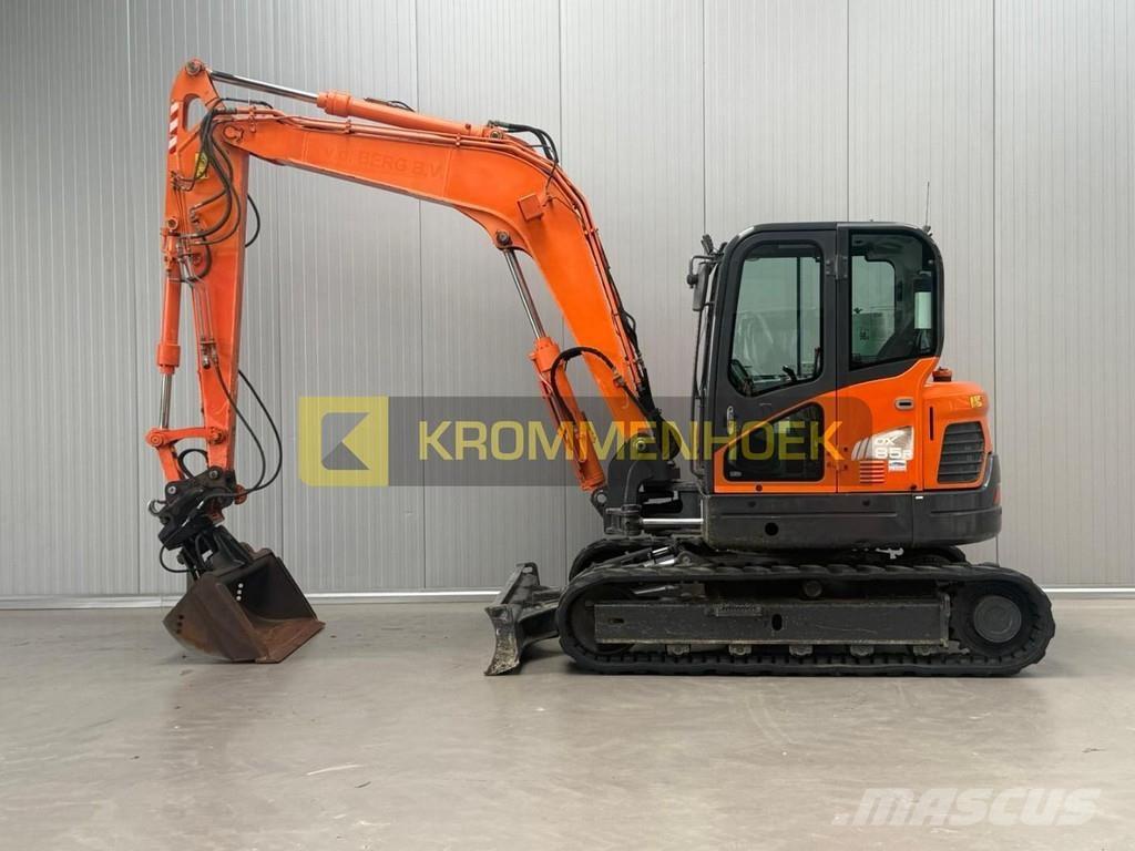 Doosan DX 85R-3 Közepes (midi) kotrók 7 t - 12 t