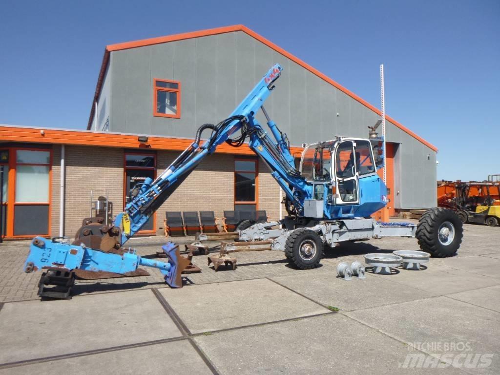 Menzi Muck A71 T2M Speciális kotrók