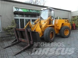 JCB 420 Gumikerekes homlokrakodók