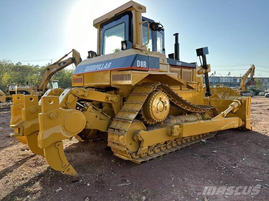CAT D 8 R lánctalpas dózerek