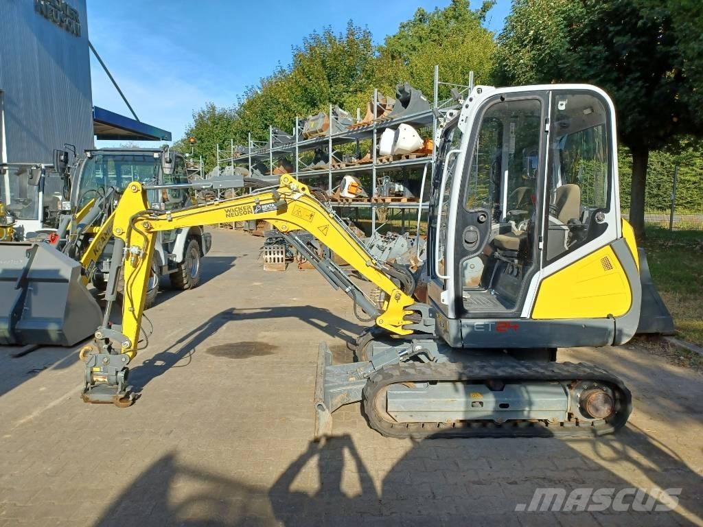 Wacker Neuson ET24 Lánctalpas kotrók