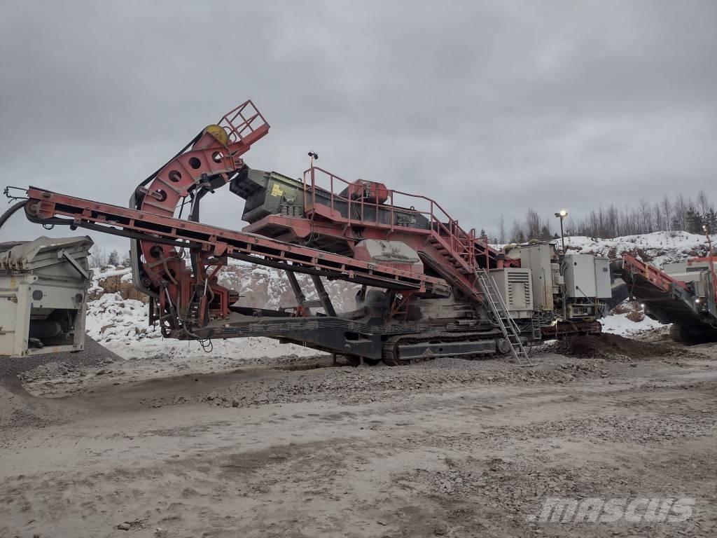 Sandvik UH 450 E Mobil törőgépek