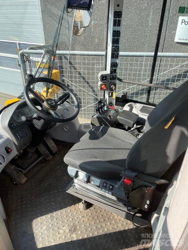 Volvo L70H Gumikerekes homlokrakodók