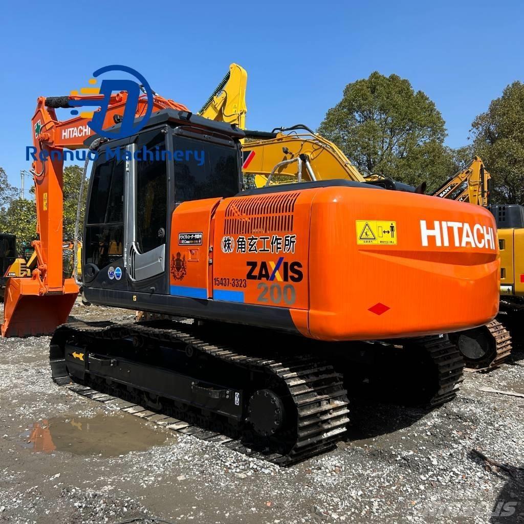 Hitachi ZX 200-3 Lánctalpas kotrók