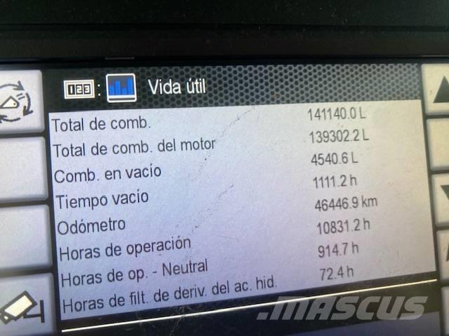 CAT 966 M Gumikerekes homlokrakodók