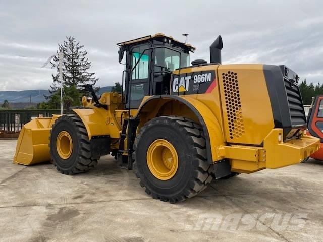 CAT 966 M Gumikerekes homlokrakodók