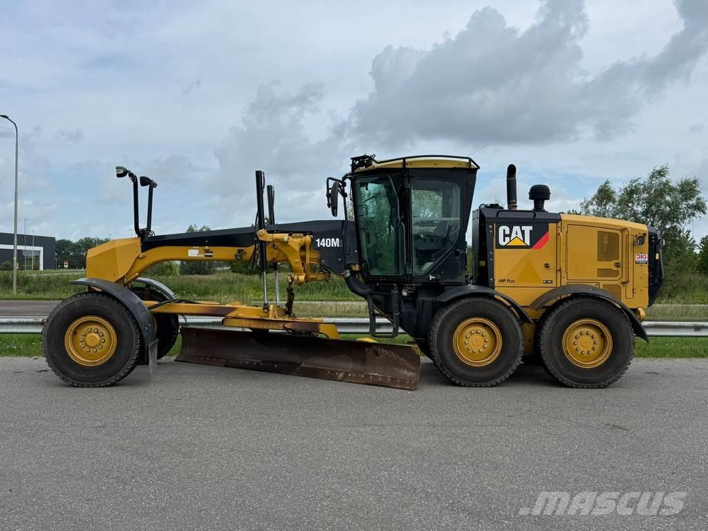 CAT 140M2 Gréderek