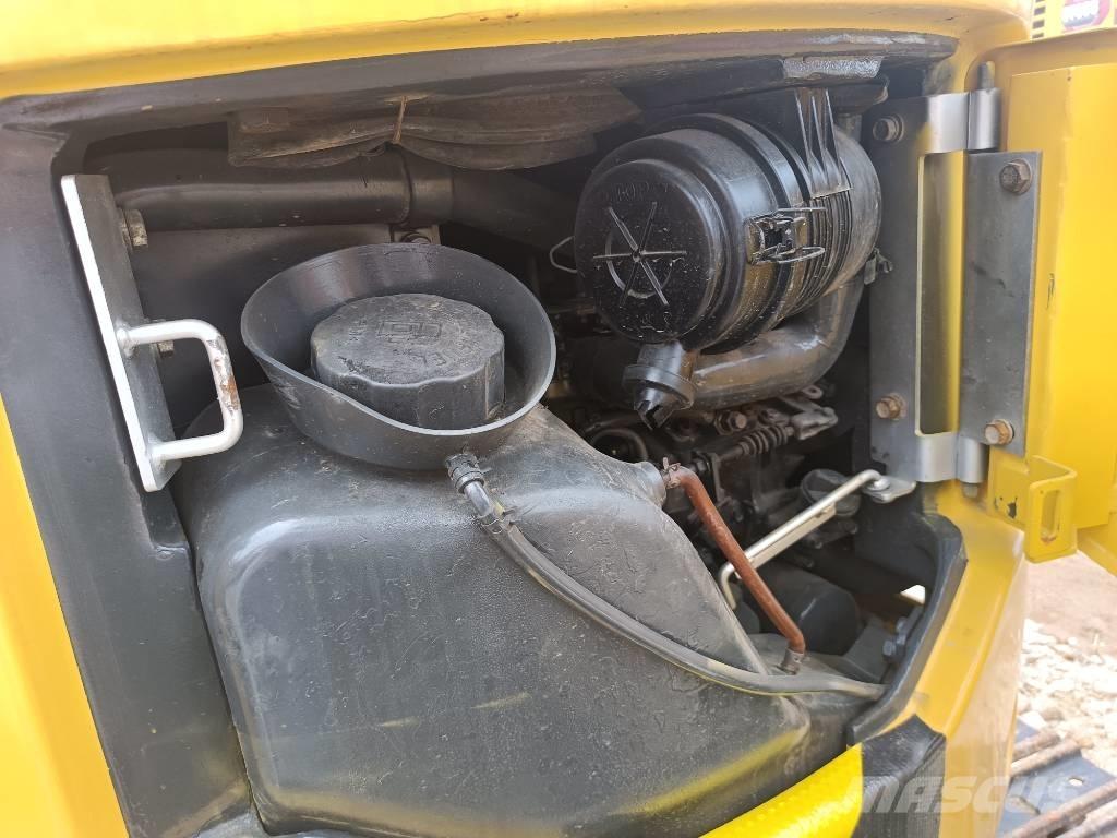 Komatsu PC 18 Lánctalpas kotrók