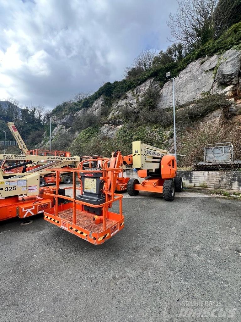 JLG AJ450 Karos emelők