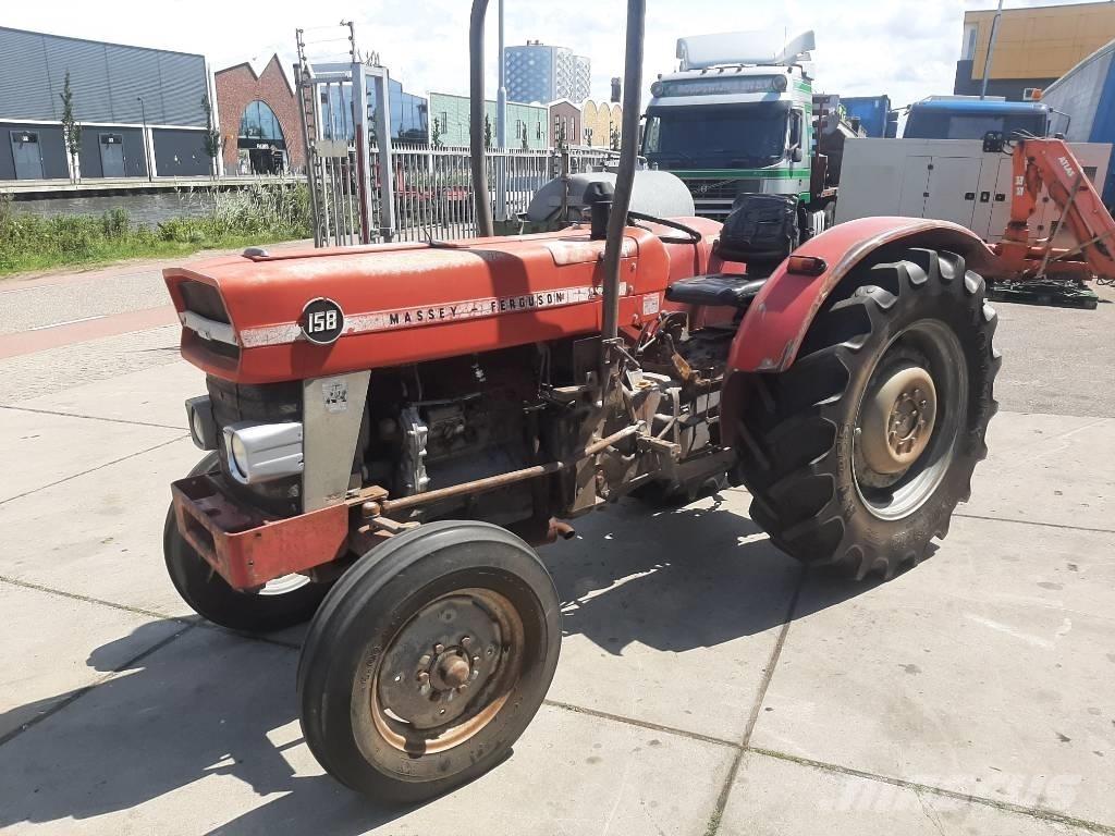 Massey Ferguson 158 Traktorok