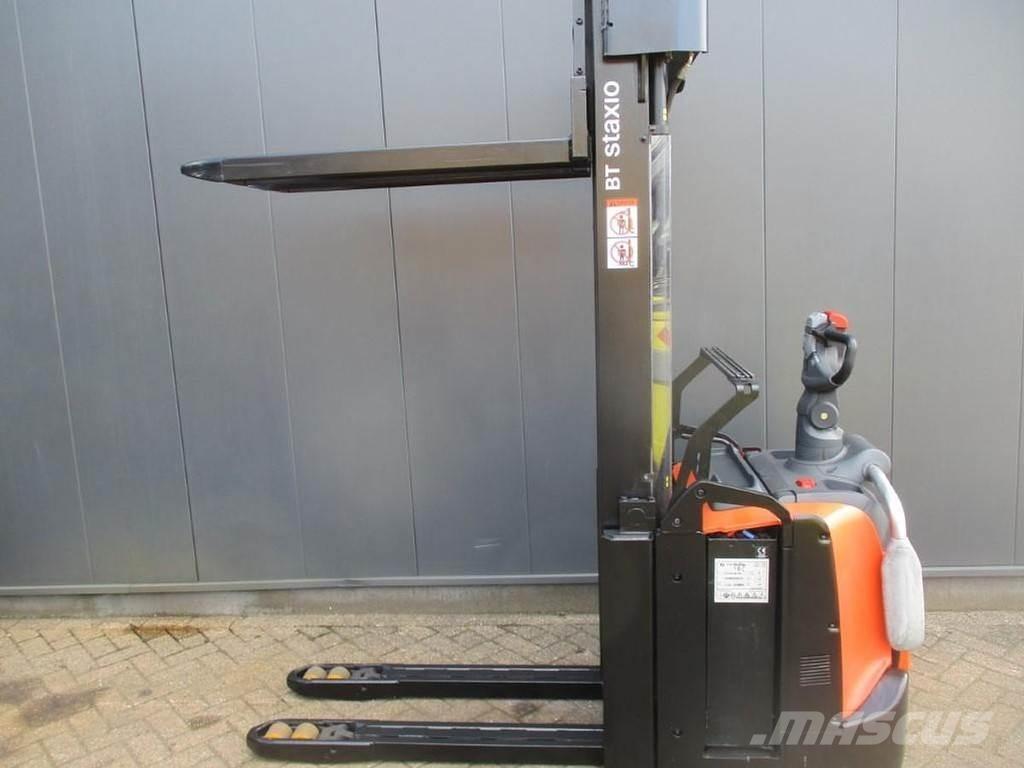 Toyota SPE160L Gyalogkíséretű targonca