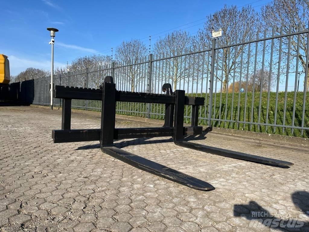 Volvo L90H Forks NEW Villák