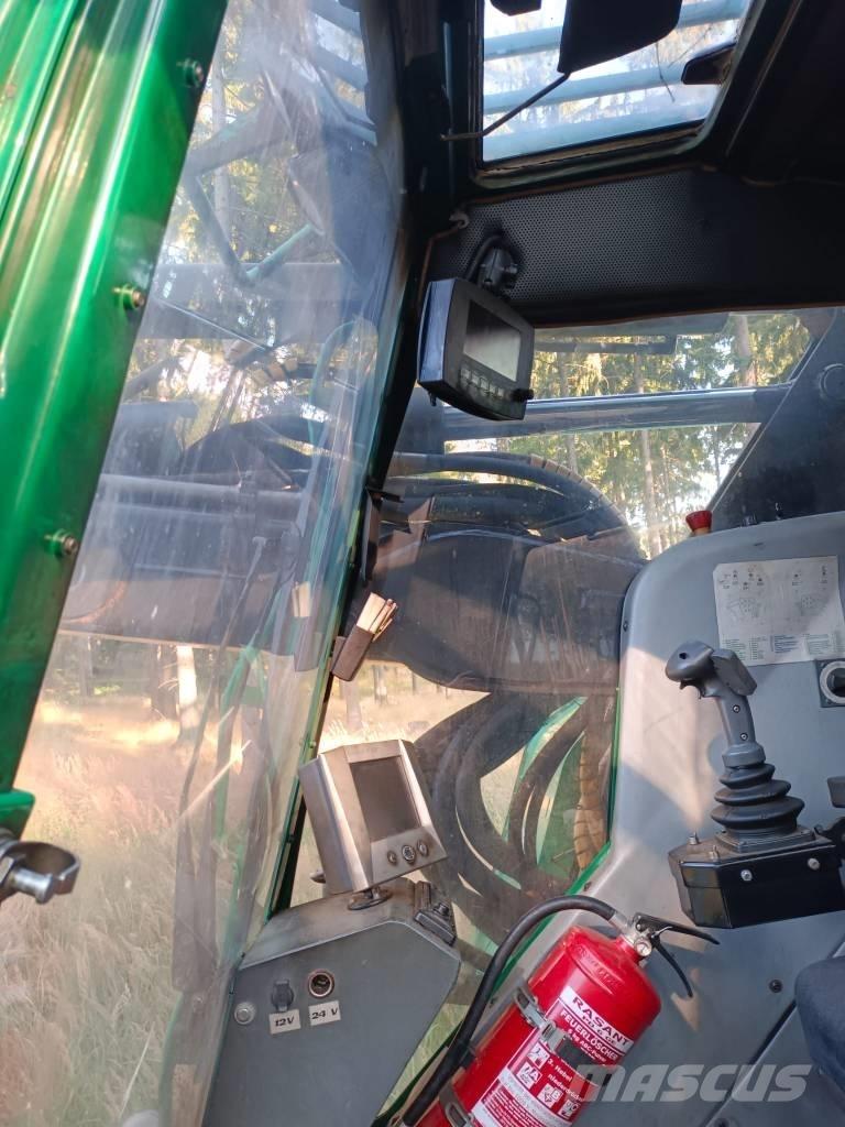 Neuson Forest 132HVT Betakarítók