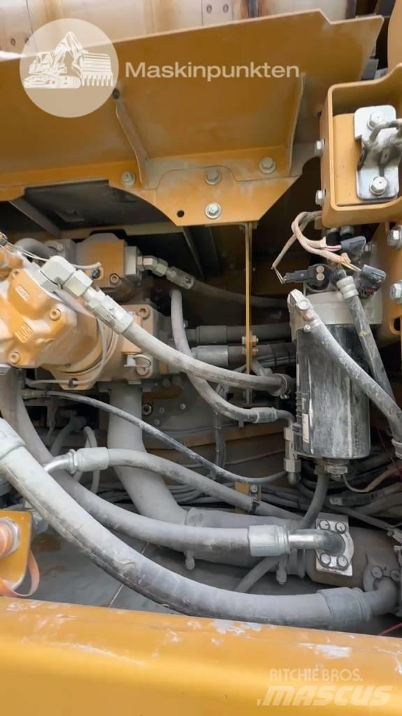 CAT 336 Lánctalpas kotrók