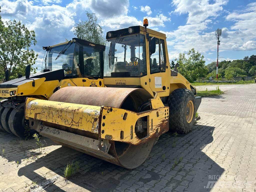 Bomag BW 211 D-4 Egydobos hengerek