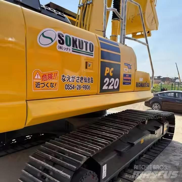 Komatsu PC220-8 Lánctalpas kotrók