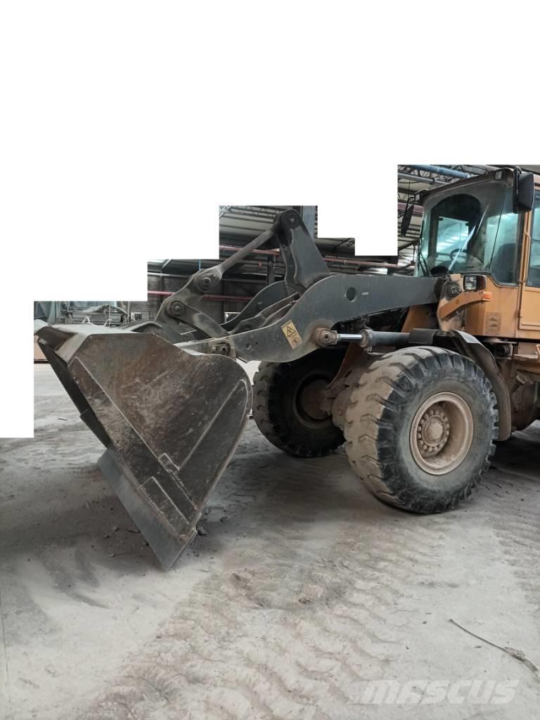 Volvo L 90 E Gumikerekes homlokrakodók