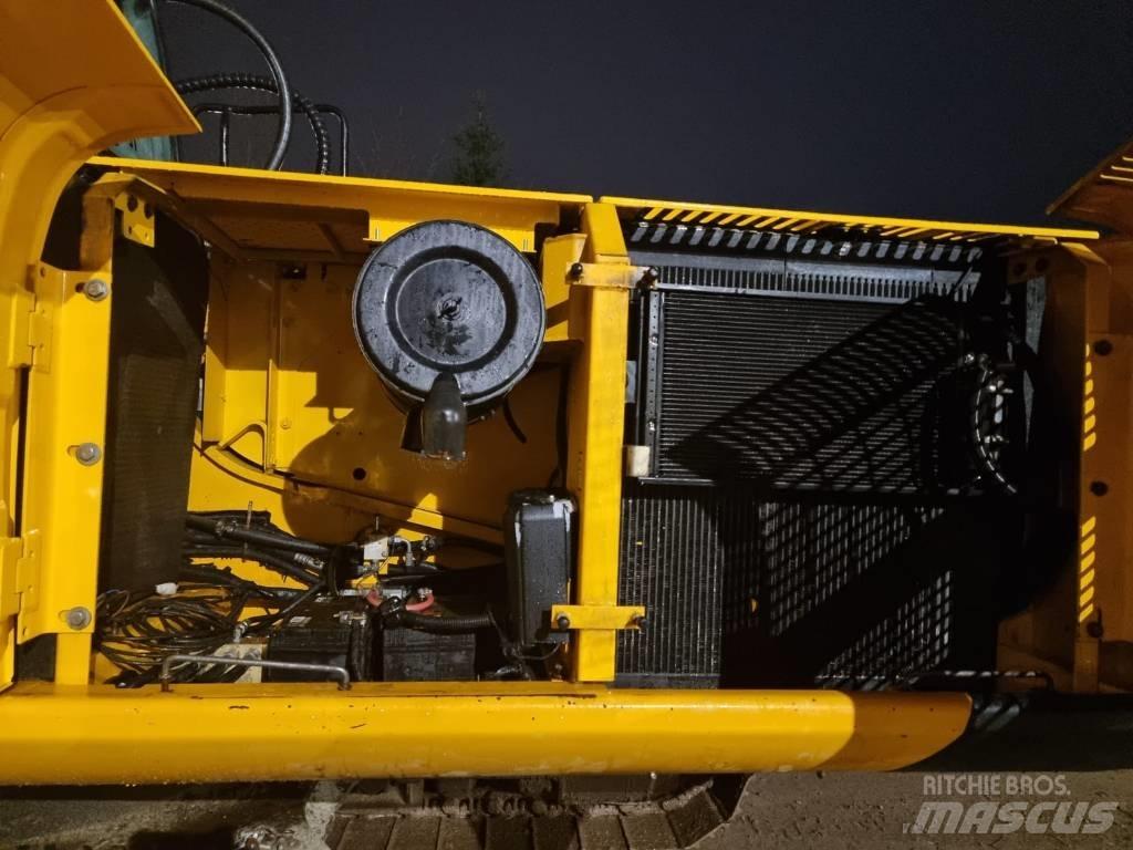 JCB JS 210 LC Lánctalpas kotrók