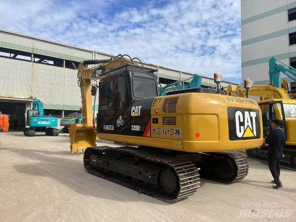 CAT 320 D Lánctalpas kotrók