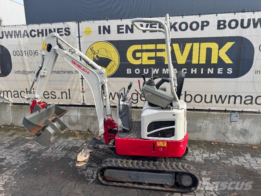 Takeuchi TB 210 Mini kotrók < 7t