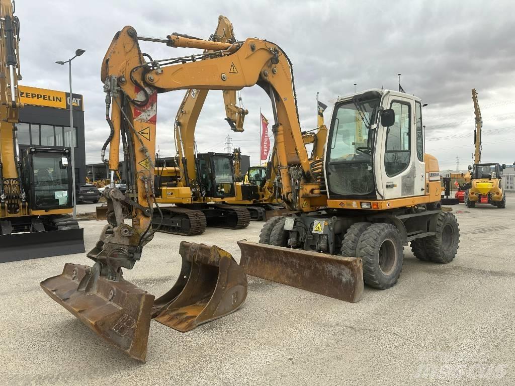 Liebherr A 309 Gumikerekes kotrók