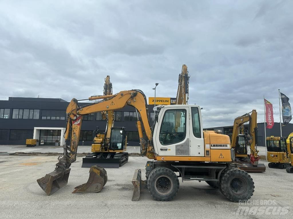 Liebherr A 309 Gumikerekes kotrók