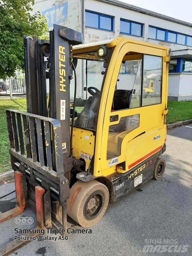 Hyster J2.0XN Elektromos targoncák