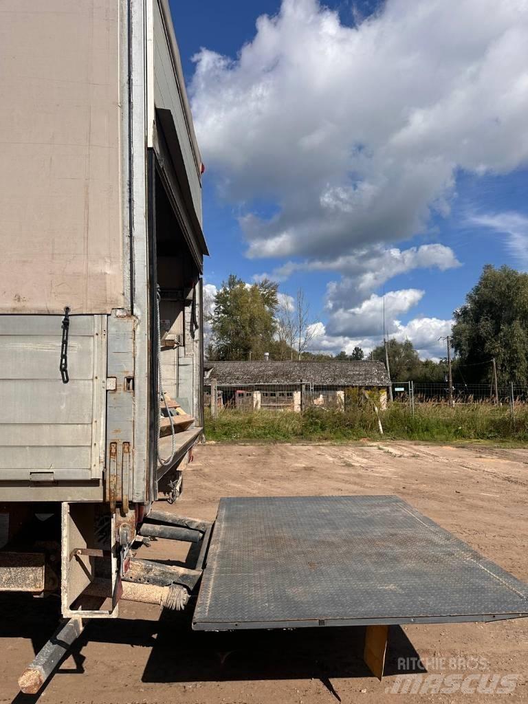 Iveco Stralis AT 190 Darus teherautók