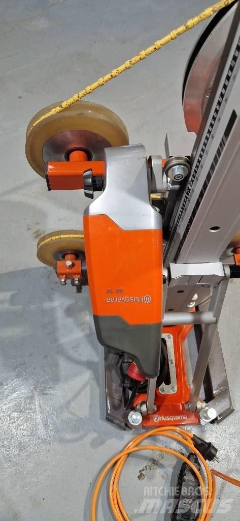 Husqvarna KS 40E Kő és Betonvágó eszközök