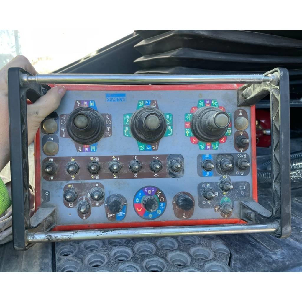 Sandvik DX800i Talaj fúró
